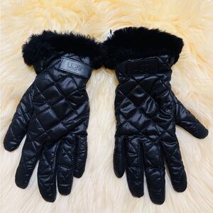UGG Black Quilted Gloves with Faux Fur
